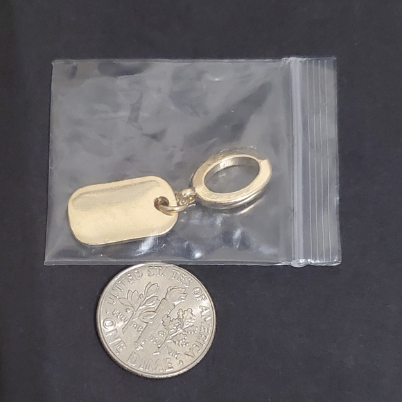 EFFY tag charm with rhinestones, goldtone. - Picture 7 of 8